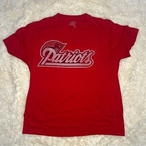 Old navy NFL New England patriots logo T-shirt size Large Red